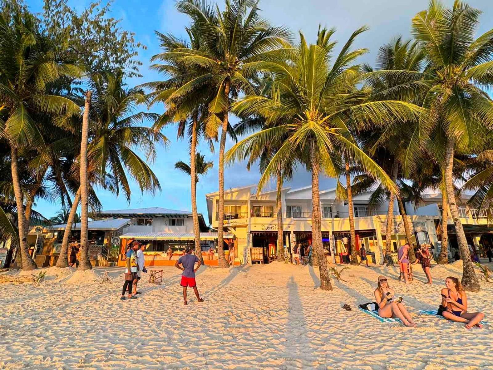 Manoc-Manoc Calypso Beach And Dive Resort מראה חיצוני תמונה