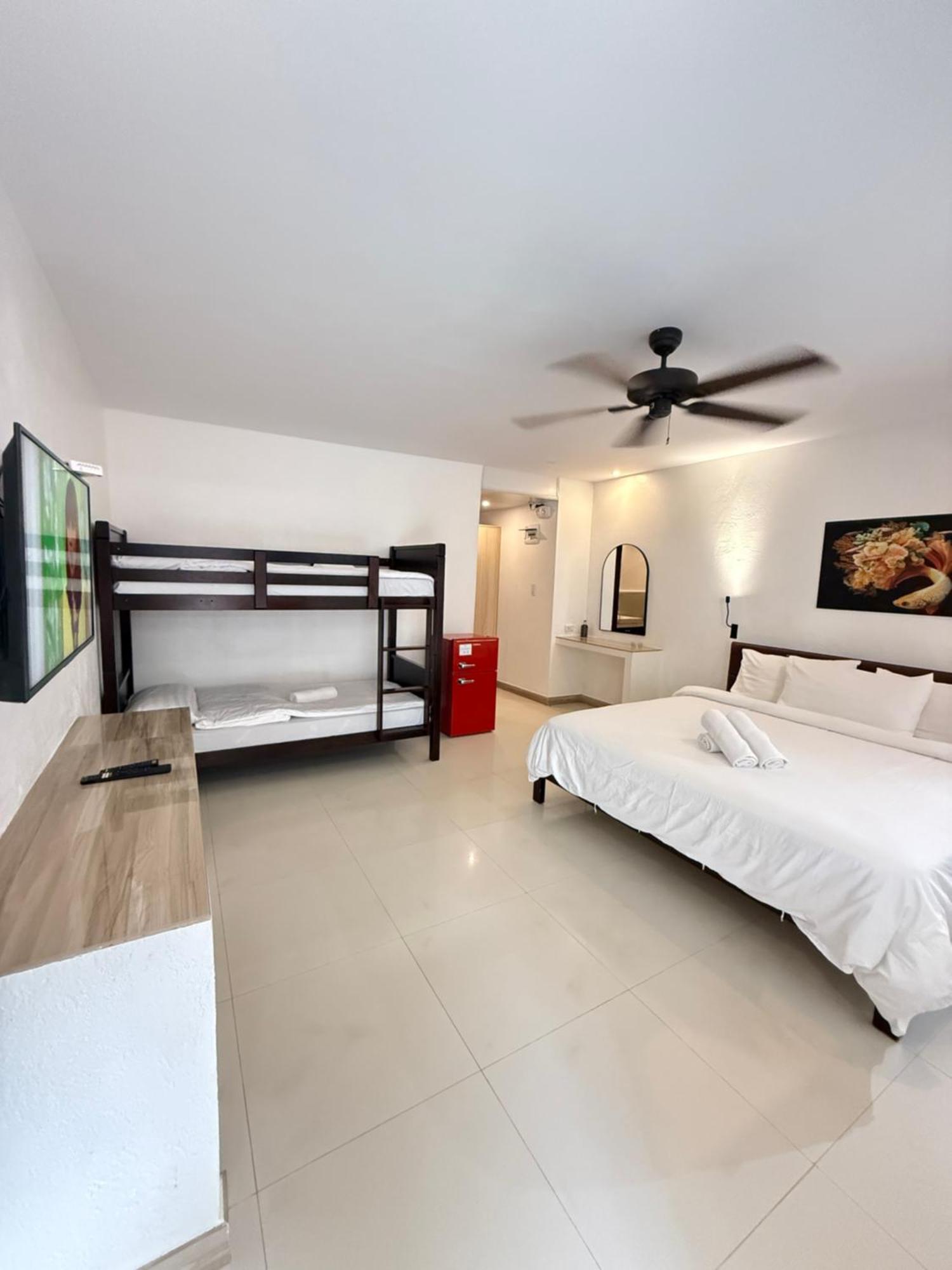 Manoc-Manoc Calypso Beach And Dive Resort מראה חיצוני תמונה
