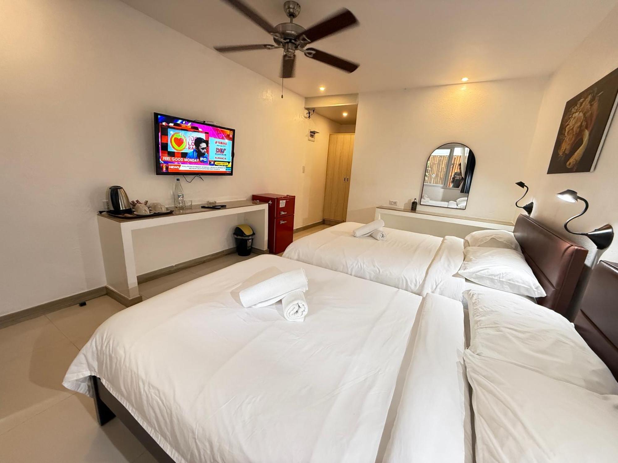 Manoc-Manoc Calypso Beach And Dive Resort מראה חיצוני תמונה